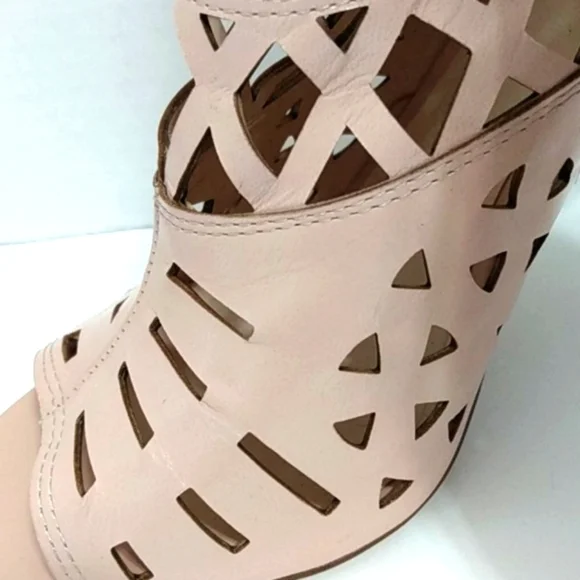 INC INTERNATIONAL CONCEPTS NWT RAMMEE PUMPS SZ 8.5 - Picture 3 of 12